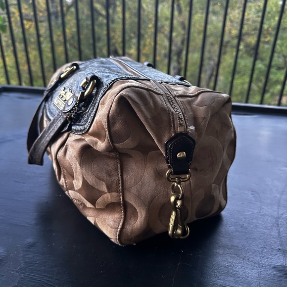 SOLD - Picture 2 of 4